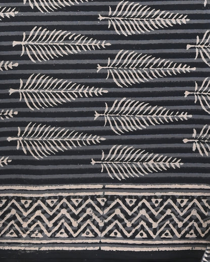 Traditional Hand printed cotton suit with malmal Dupatta